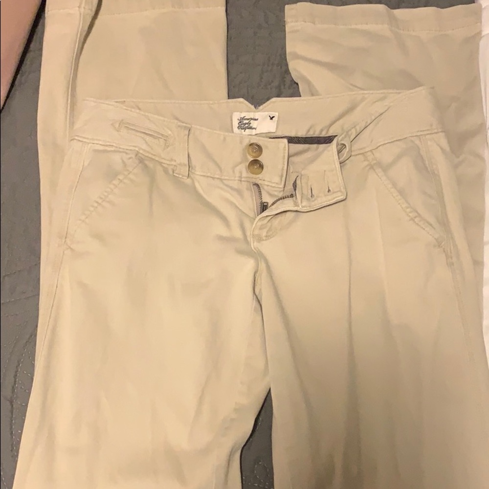Women’s American Eagle stretch khakis.